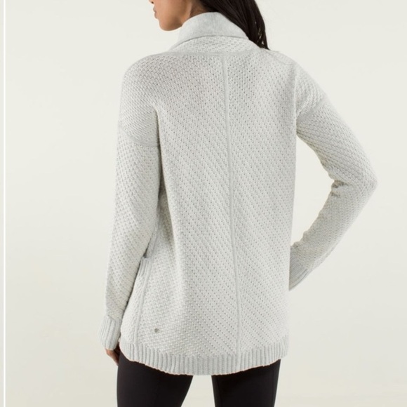 Lululemon Post Practice Women's Heathered Oatmeal Cardigan 2 - Picture 4 of 15